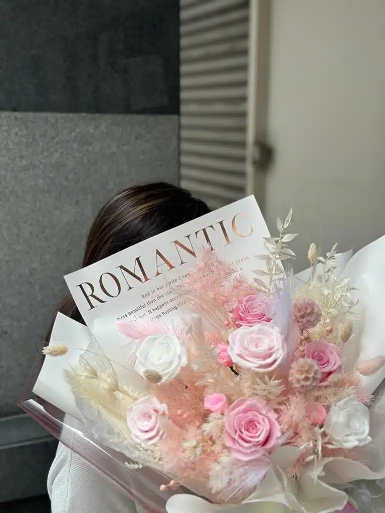 Eternalie Preserved Flowers - Image 2