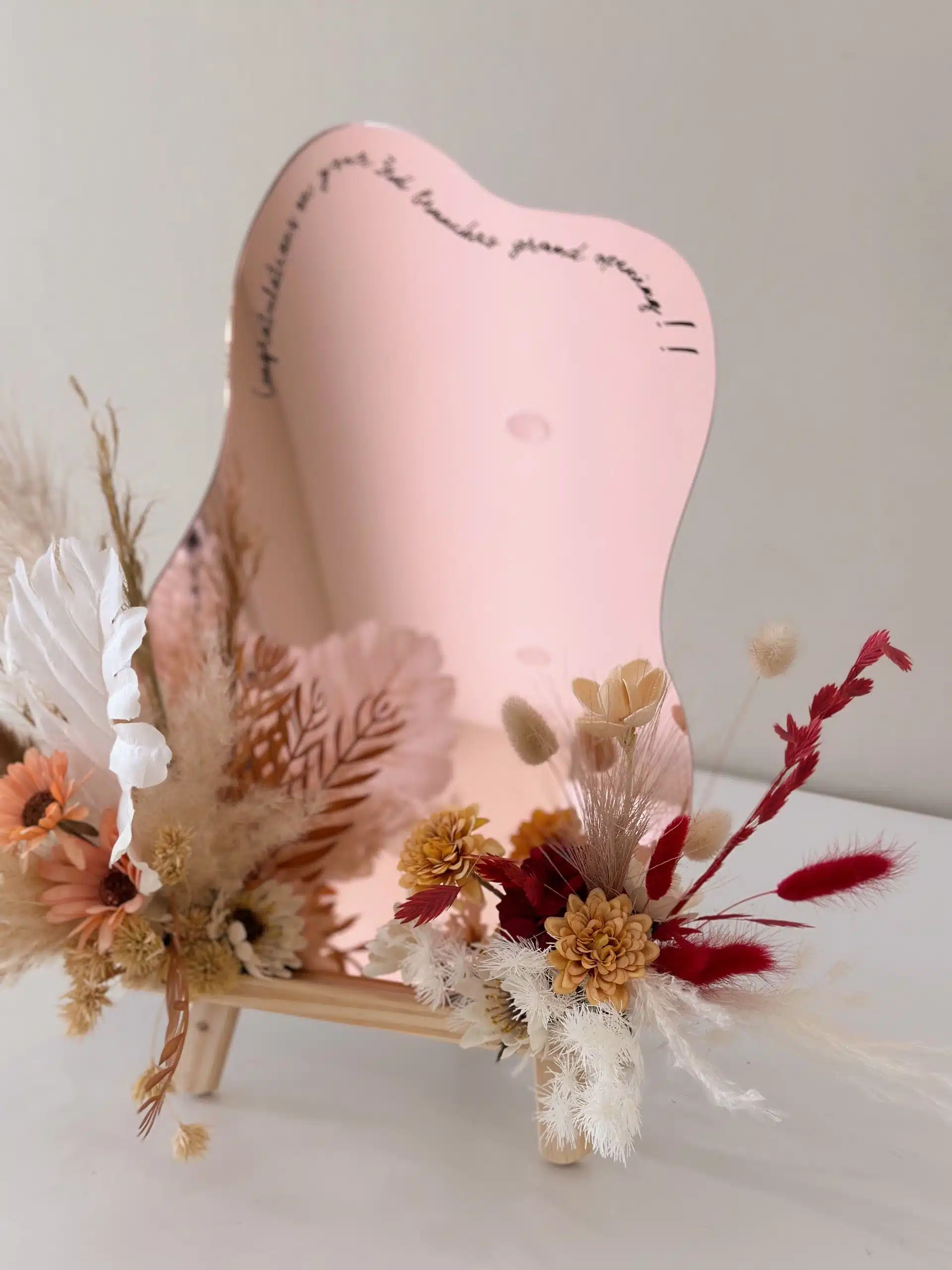 Glowing Mirror Stand - Image 3